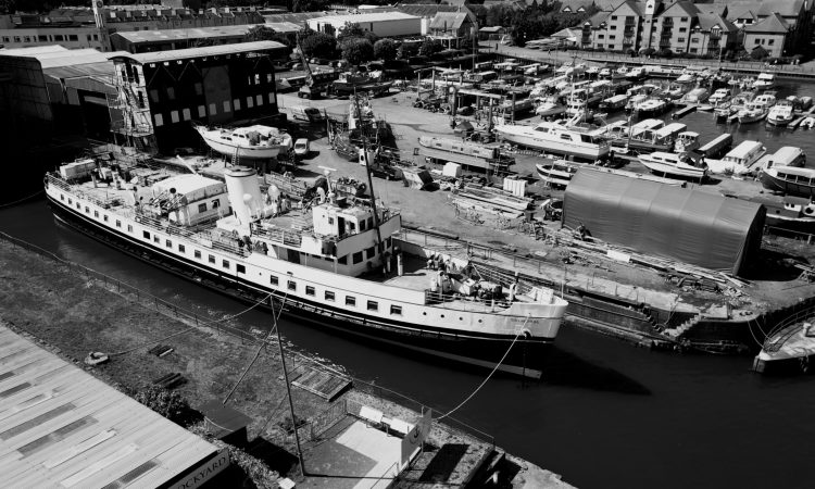 BALMORAL v3.00_03_16_06.Still038